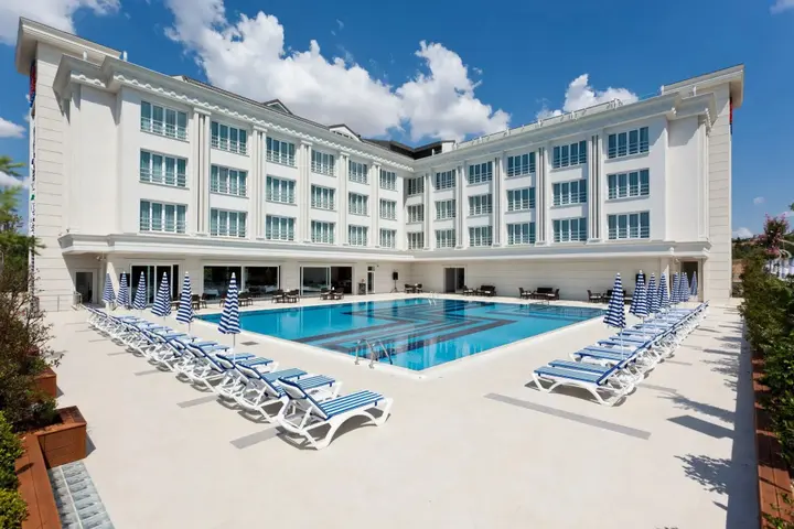 Бююкчекмедже: Mercia Hotels & Resorts