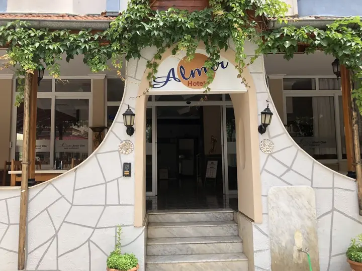 Силифке: Almir Hotel