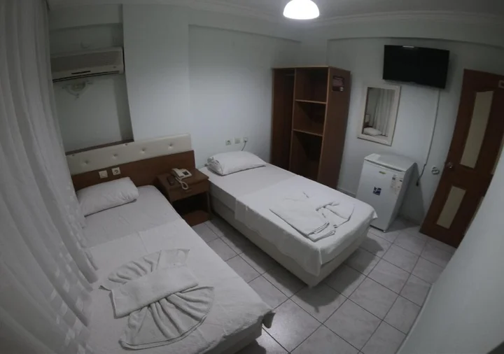 Силифке: Almir Hotel