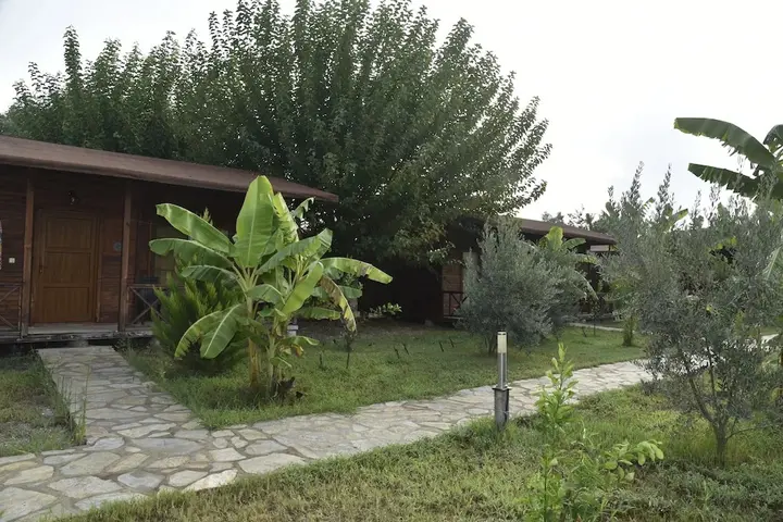 Чиралы: Serenity Bungalows