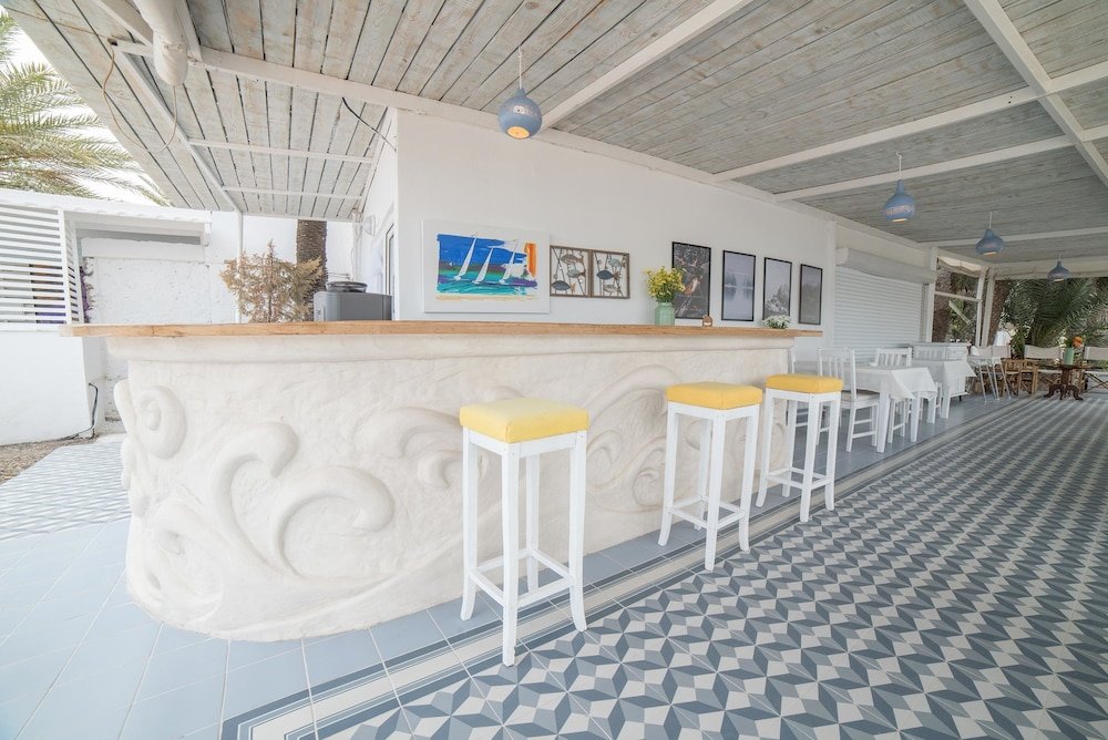 Голькой: Munchies Beach Suites