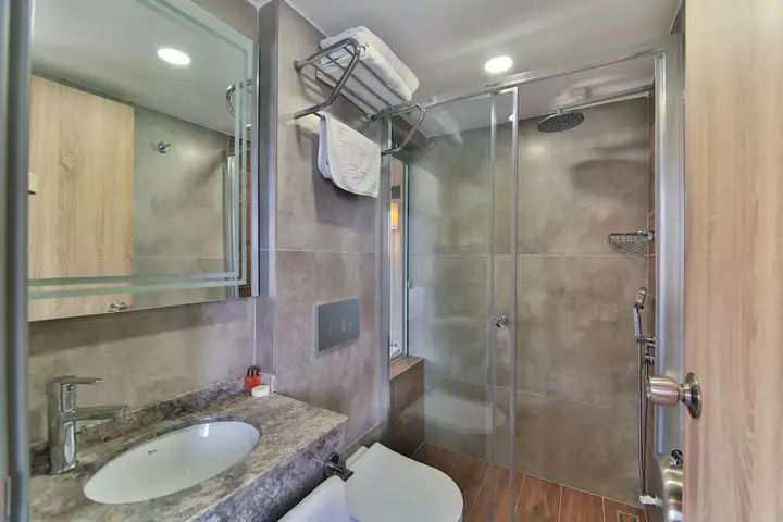 Бартын: Isikaltin Hotel