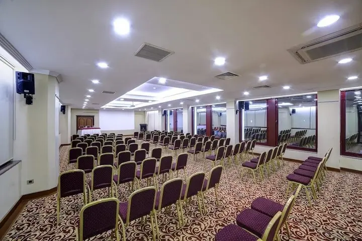 Кахраманмарас: Saffron Hotel Kahramanmaras