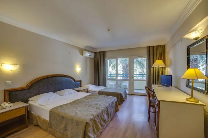 Кушадасы: La Santa Maria Hotel