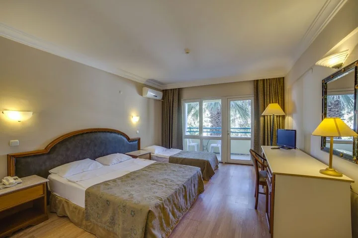 Кушадасы: La Santa Maria Hotel