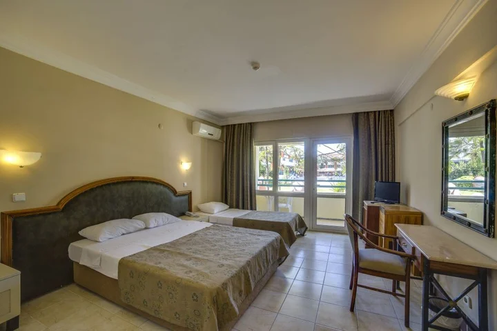 Кушадасы: La Santa Maria Hotel