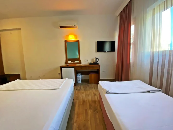 Мармарис: Romance Beach Hotel