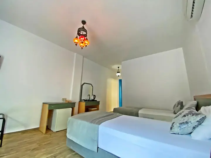 Мармарис: Romance Beach Hotel