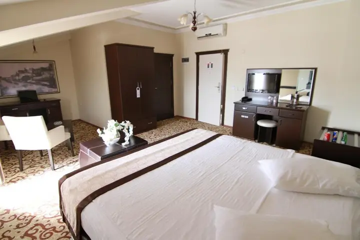 Измит: Teona Hotel