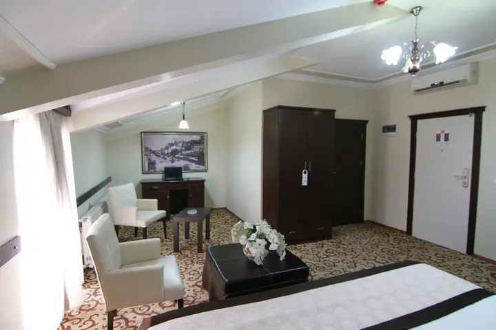 Измит: Teona Hotel