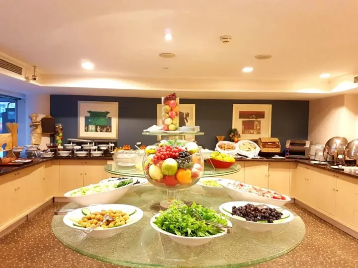 Адана: Jura Hotels Mavi Sürmeli Adana
