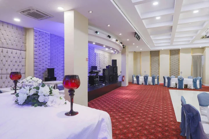 Мерсин: Nobel Hotel