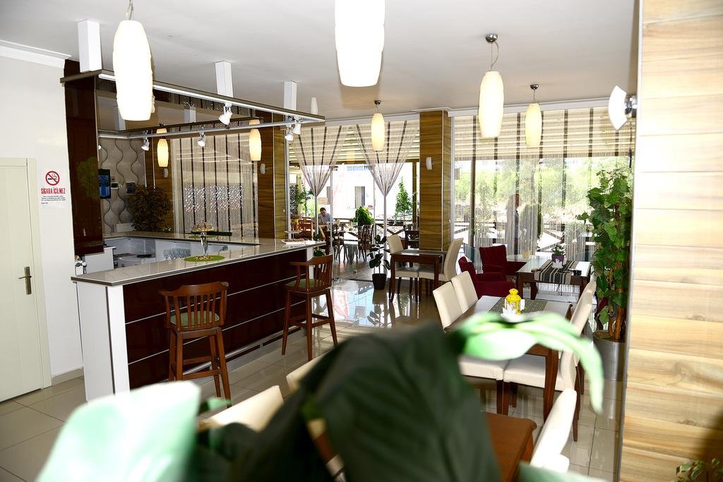 Бартын: Sindoma Hotel