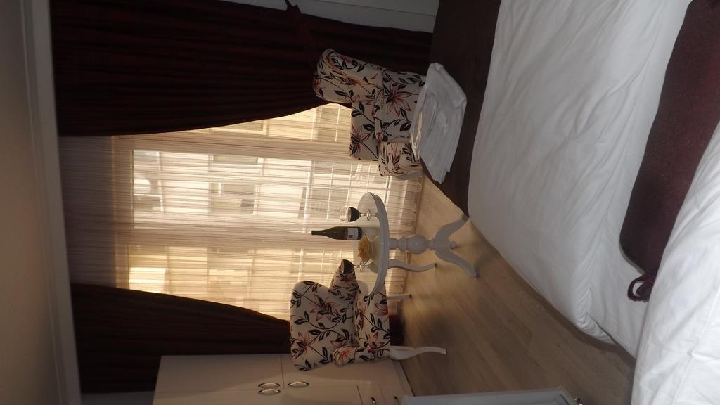 Бартын: Sindoma Hotel