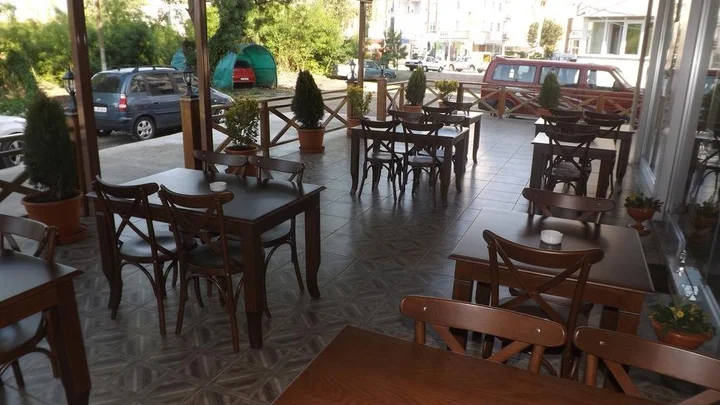 Бартын: Sindoma Hotel