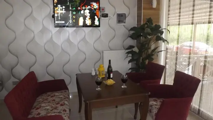 Бартын: Sindoma Hotel
