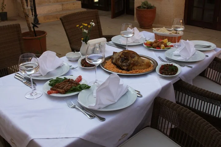 Мидьят: Shmayaa Hotel - Special Class