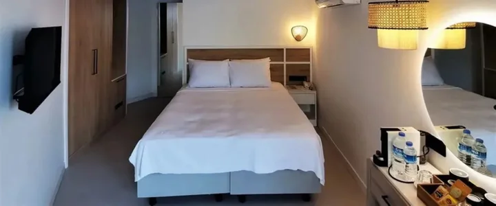 Каш: Peninsula Gardens Hotel