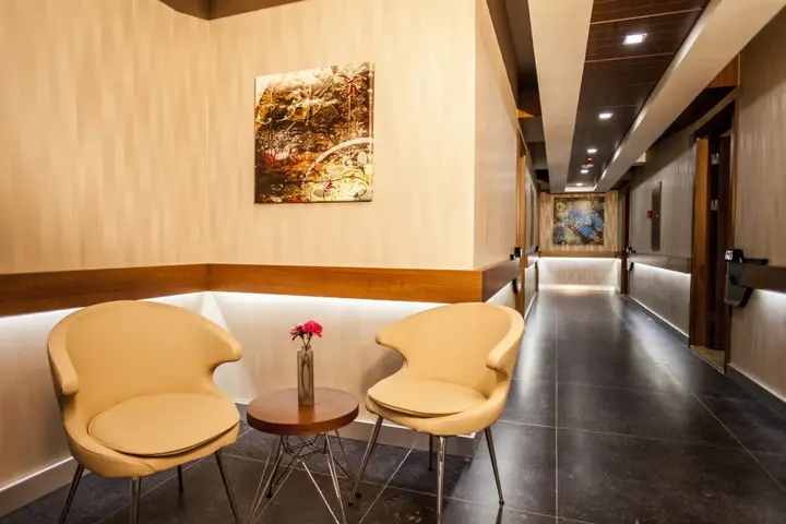 Liv Suit Hotel — фото 2