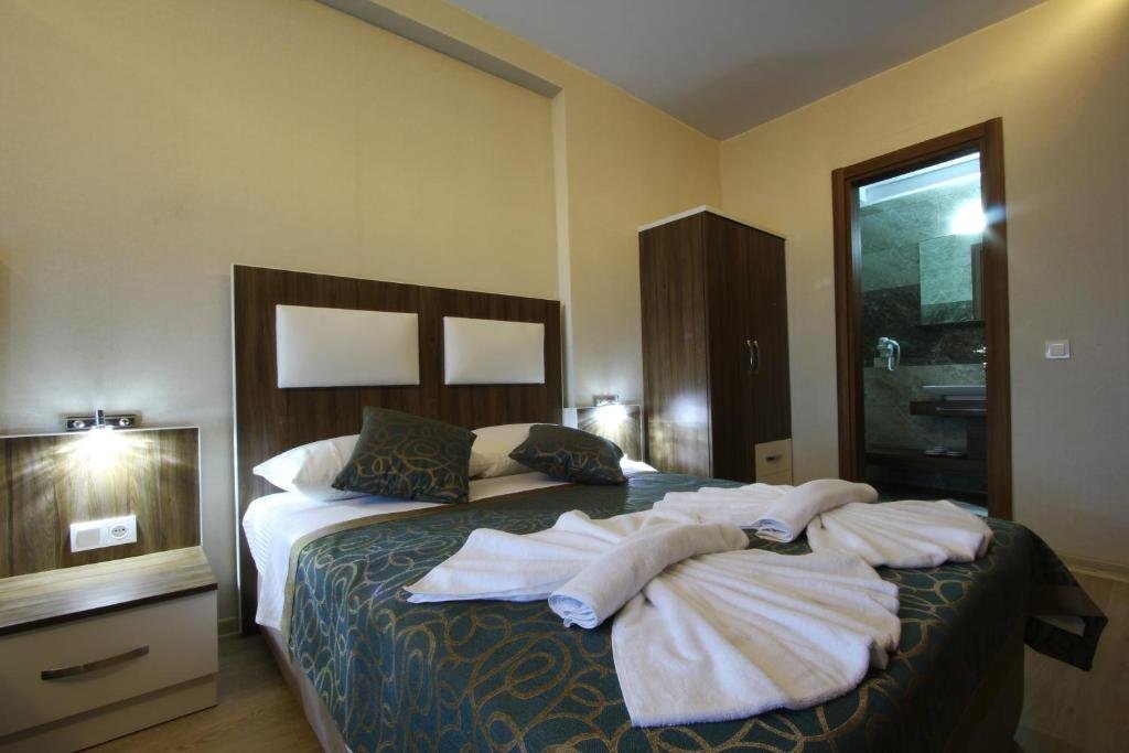 Алтынолук: Inciler Hotel