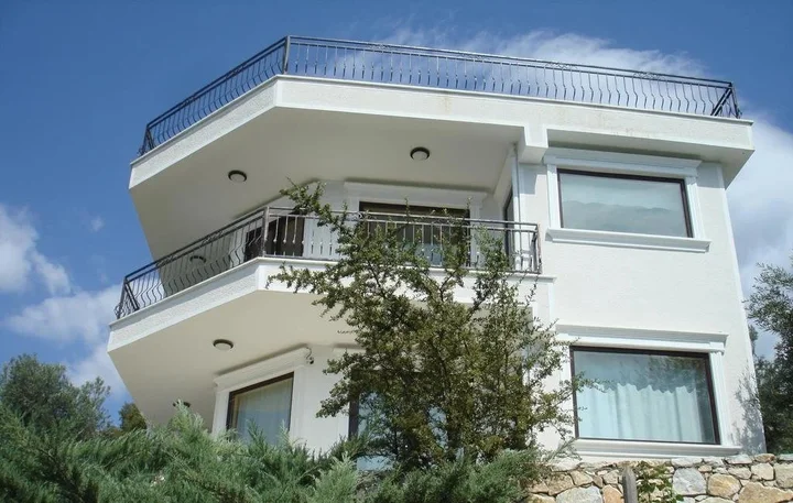 Эдремит: Olivera Villa