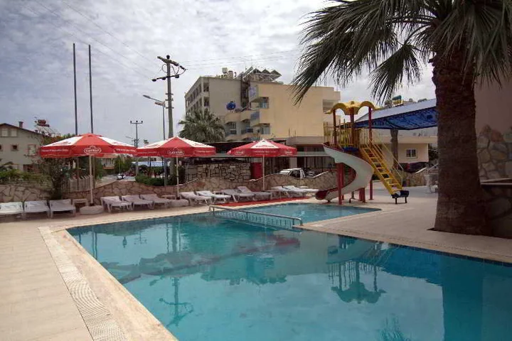 Гюзельчамлы: Kalamaki Beach Hotel