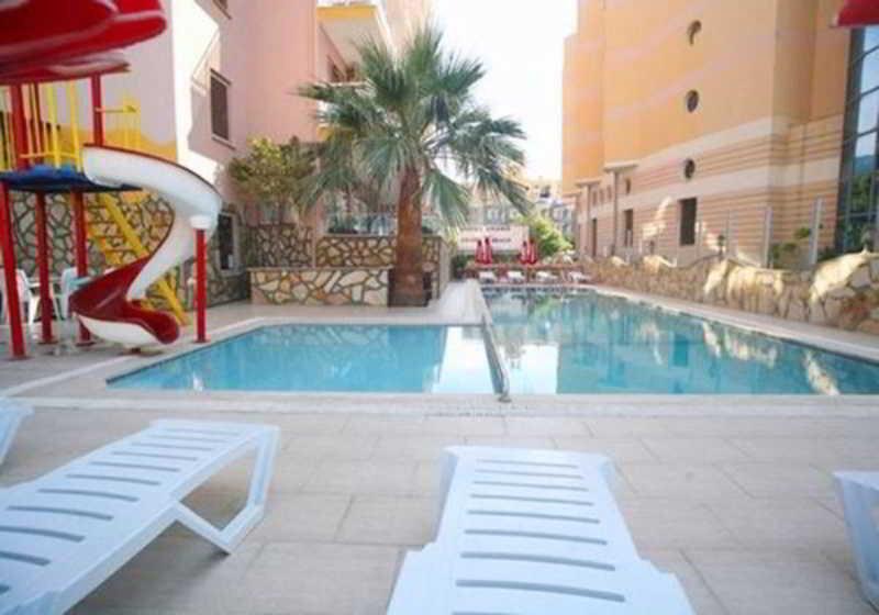 Гюзельчамлы: Kalamaki Beach Hotel