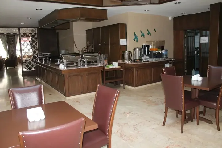 Анкара: Rest Hotel