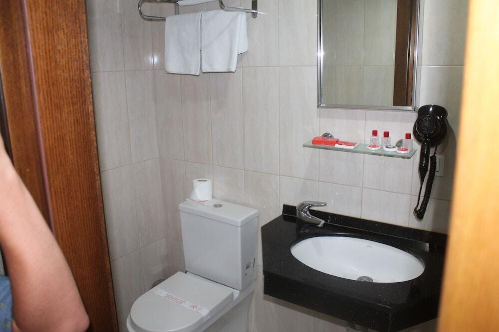 Анкара: Rest Hotel