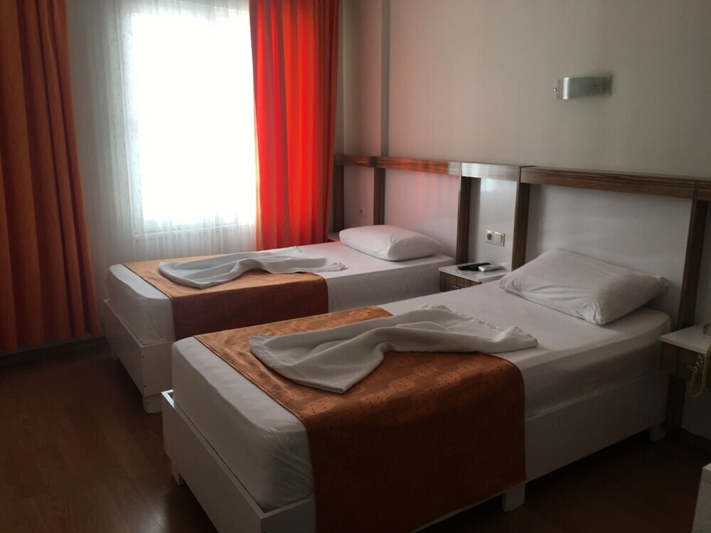 Анталья: Ozhan Hotel