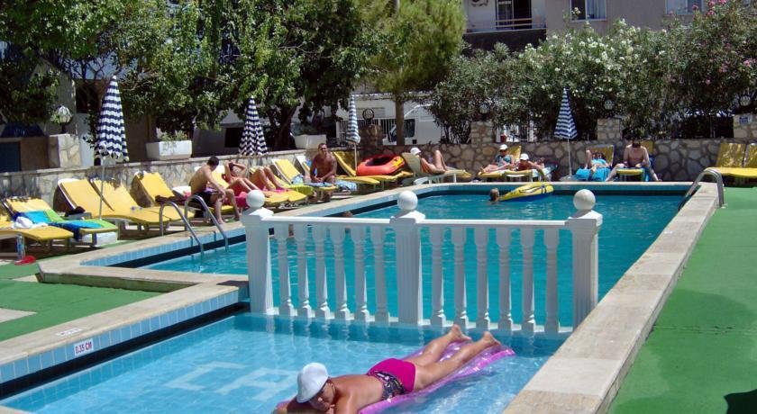Дидим: Budak Hotel
