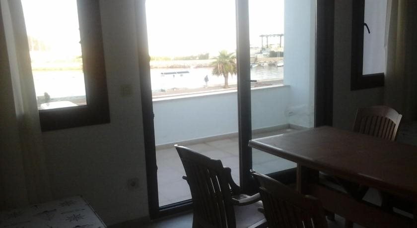 Тургутрейс: Marin Beach Apart