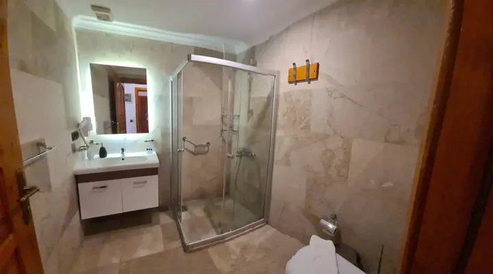 Дальян: BC Spa Hotel
