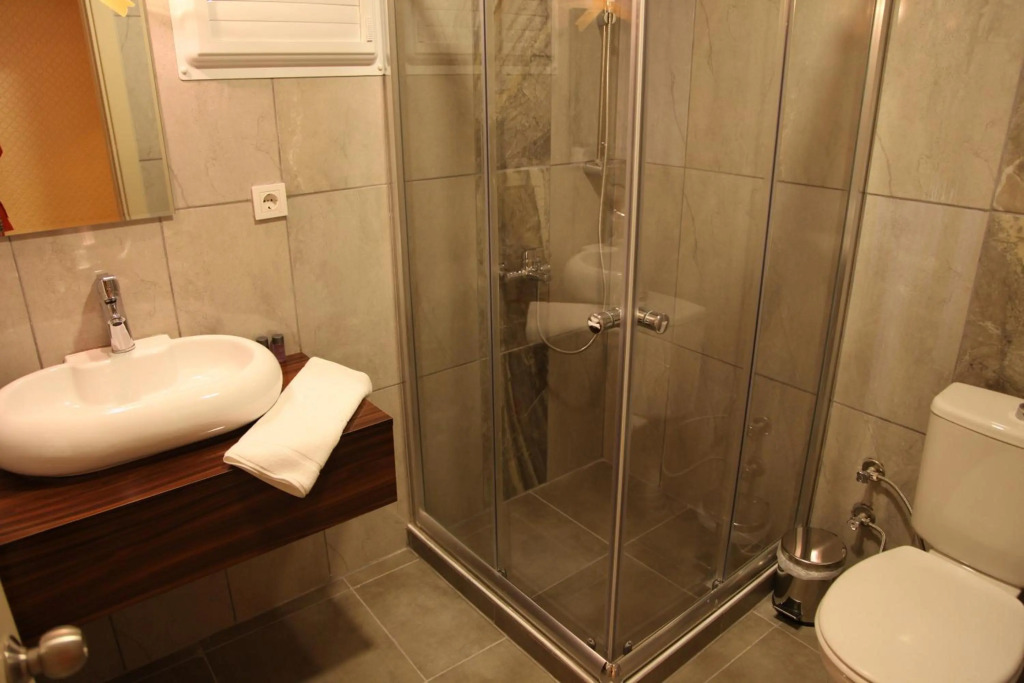 Измир: Lucid Otel