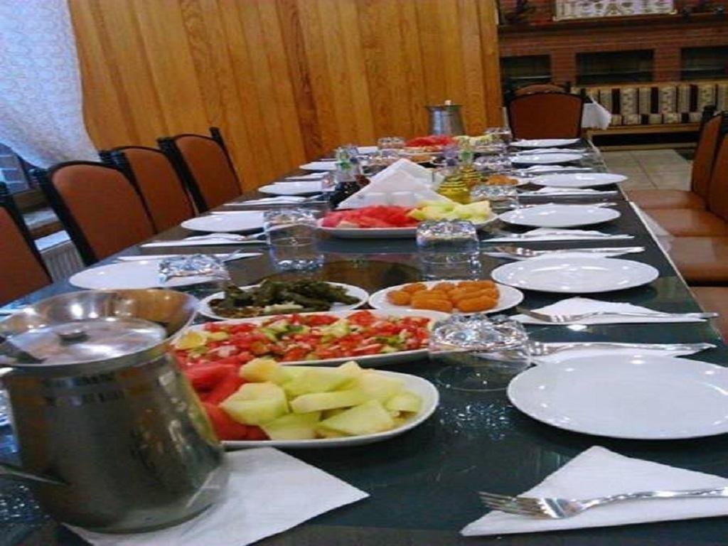 Узунгёль: Hotel Kardelen