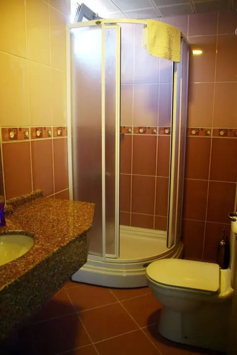 Айвалык: Isik Otel