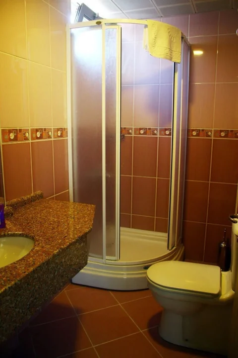 Айвалык: Isik Otel
