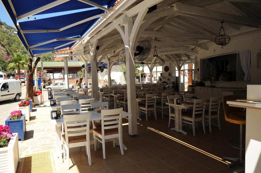 carousel image 3