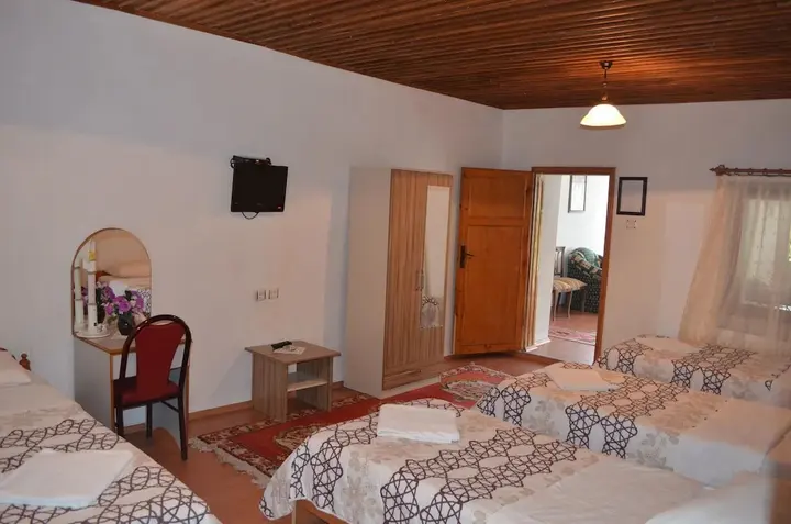 Учисар: Erciyes Pension