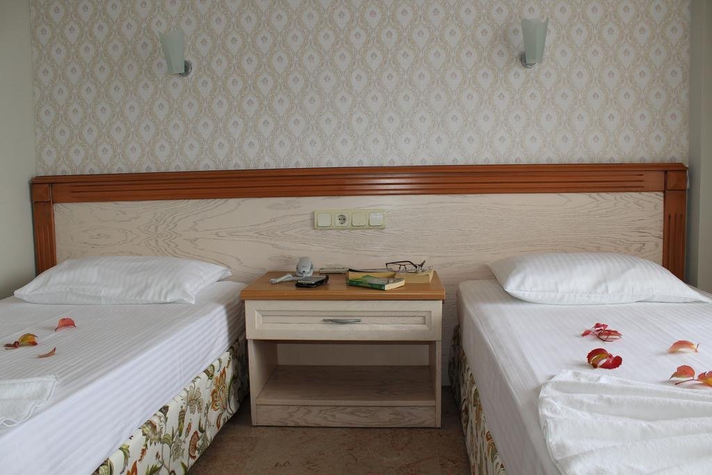 Мармарис: Kontes Beach Hotel