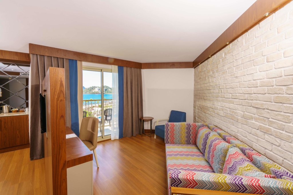 Кемер: Sherwood Exclusive Kemer
