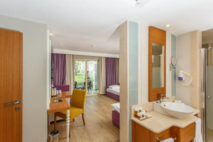 Кемер: Sherwood Exclusive Kemer