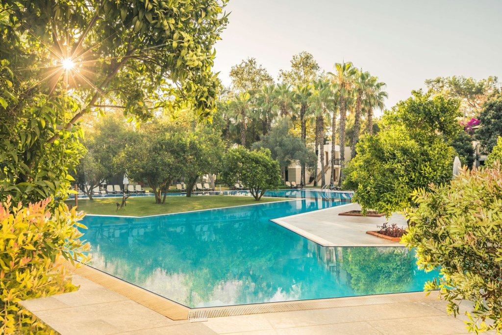 Кемер: Sherwood Exclusive Kemer