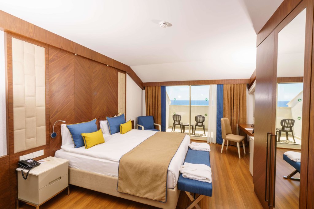 Кемер: Sherwood Exclusive Kemer