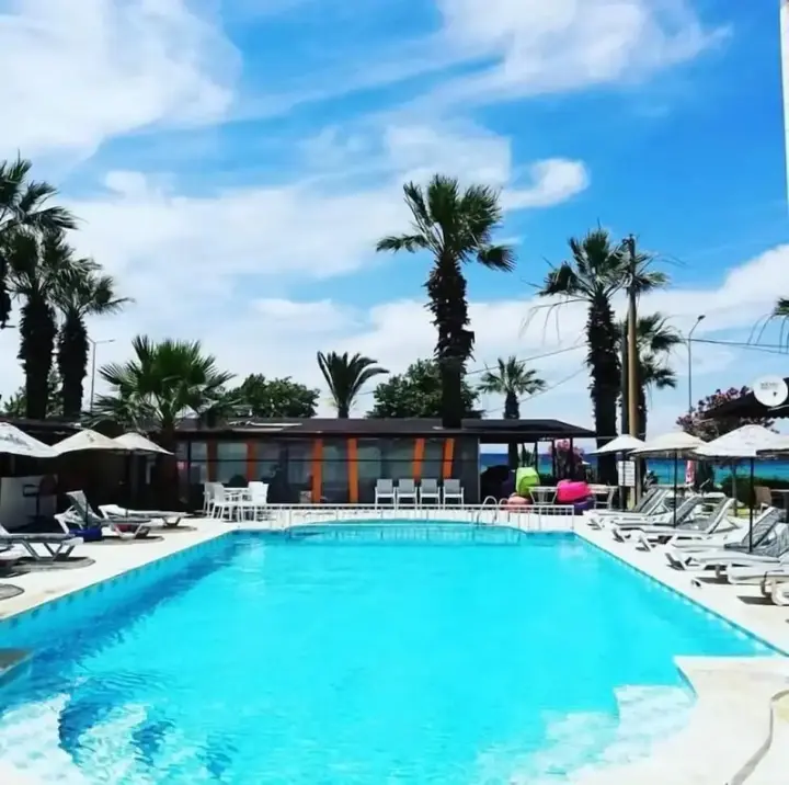Гюзельчамлы: Holiday Otel