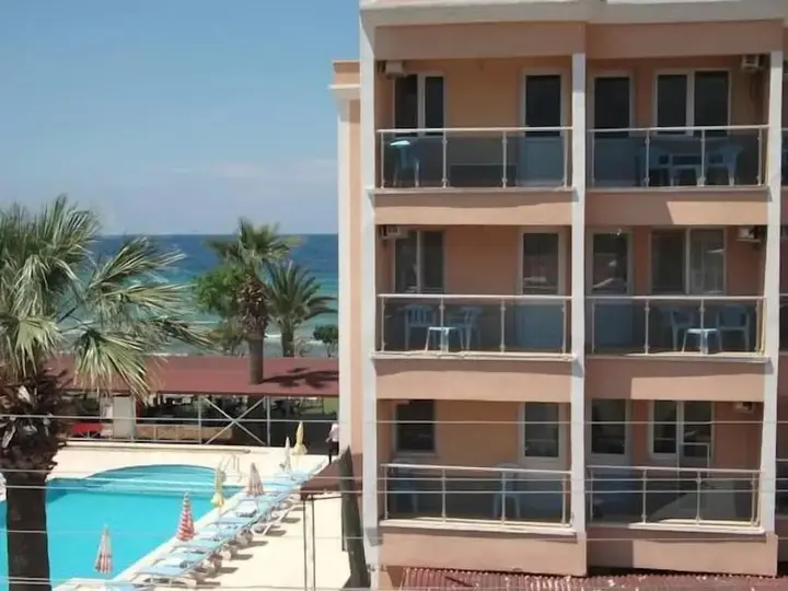 Гюзельчамлы: Holiday Otel