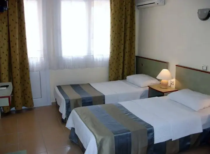 Гюзельчамлы: Holiday Otel