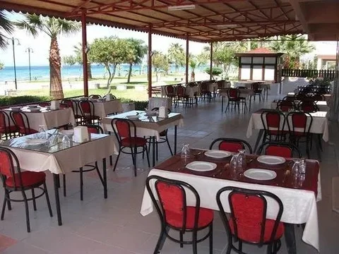Гюзельчамлы: Holiday Otel