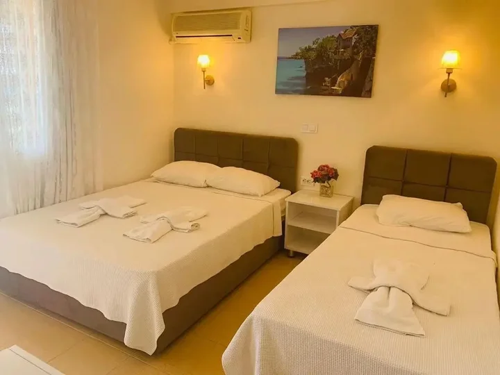 Гюзельчамлы: Holiday Otel