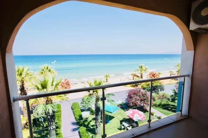 Гюзельчамлы: Holiday Otel